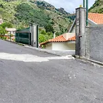Valley Nest, A In Madeira Апартаменты