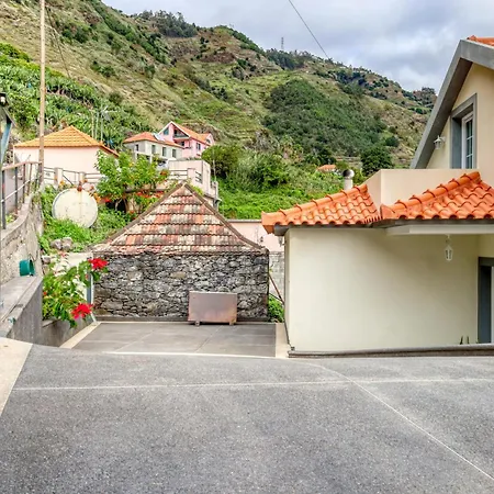 Apartment Valley Nest, A In Madeira