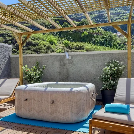 Valley Nest, A In Madeira *