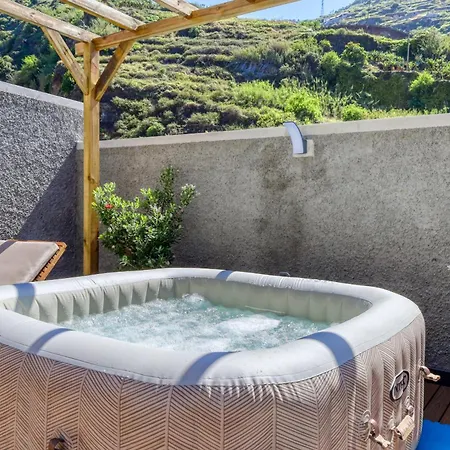 Apartamento Valley Nest, A In Madeira Tabua (Madeira)