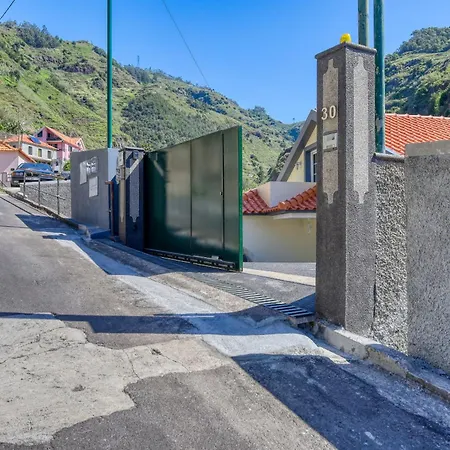 Apartamento Valley Nest, A In Madeira Tabua (Madeira)
